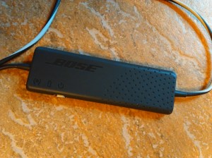 The control module on the Bose QC20 allows you turn on noise cancelling mode.